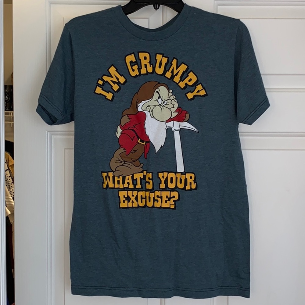Graphic tee